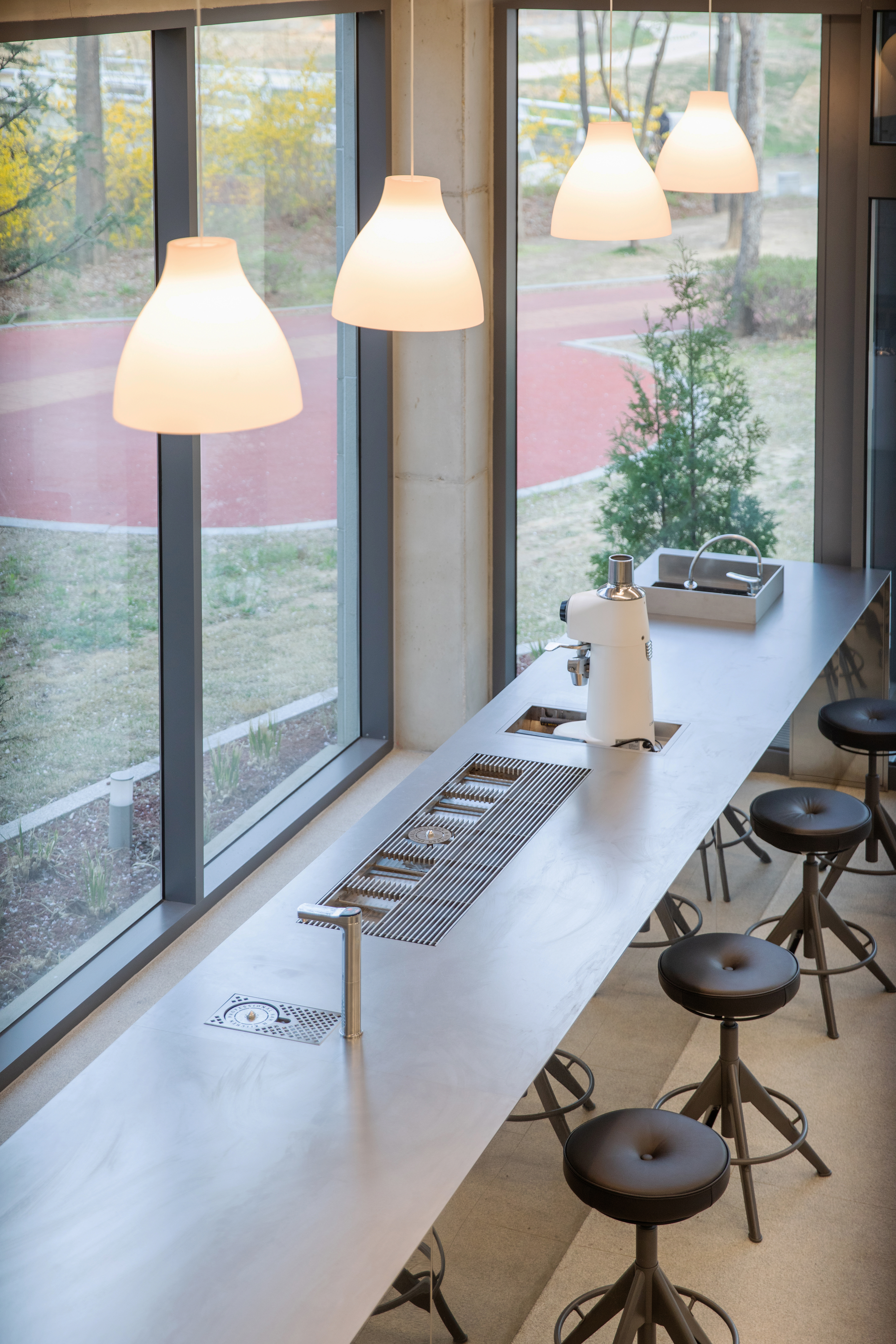 타이키 카페 인테리어